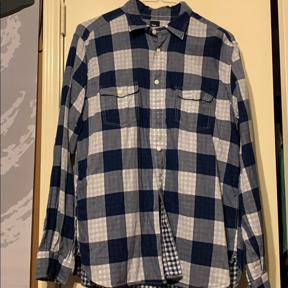 Men’s blue button up